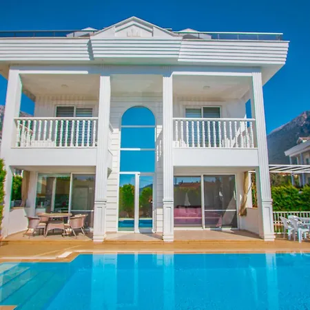 Hisarpark B Villa, Oezel Havuzlu, Villa