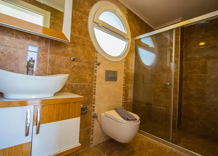 Hisarpark B Villa, Oezel Havuzlu,