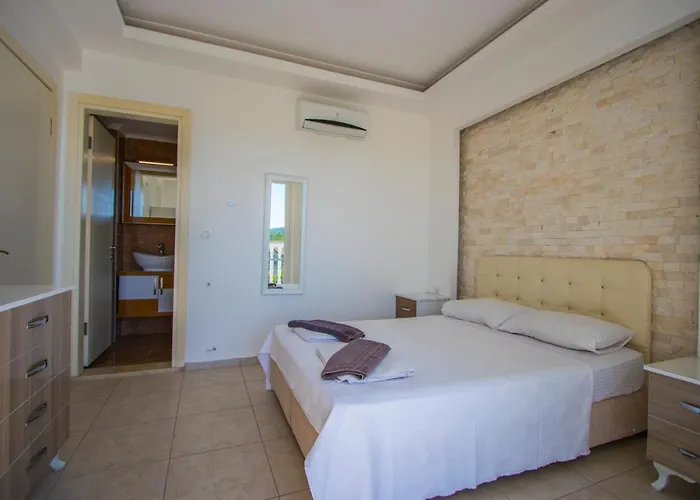 Вилла Hisarpark B Villa, Oezel Havuzlu,